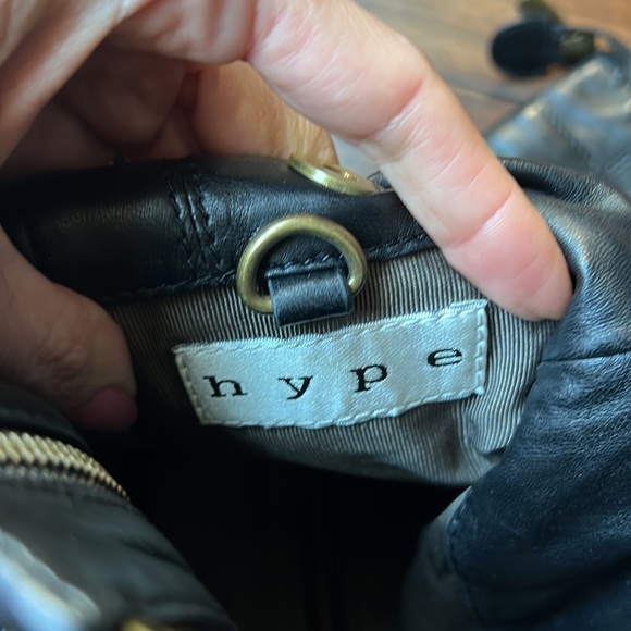 Hype leather Cross Body - Picture 5 of 6